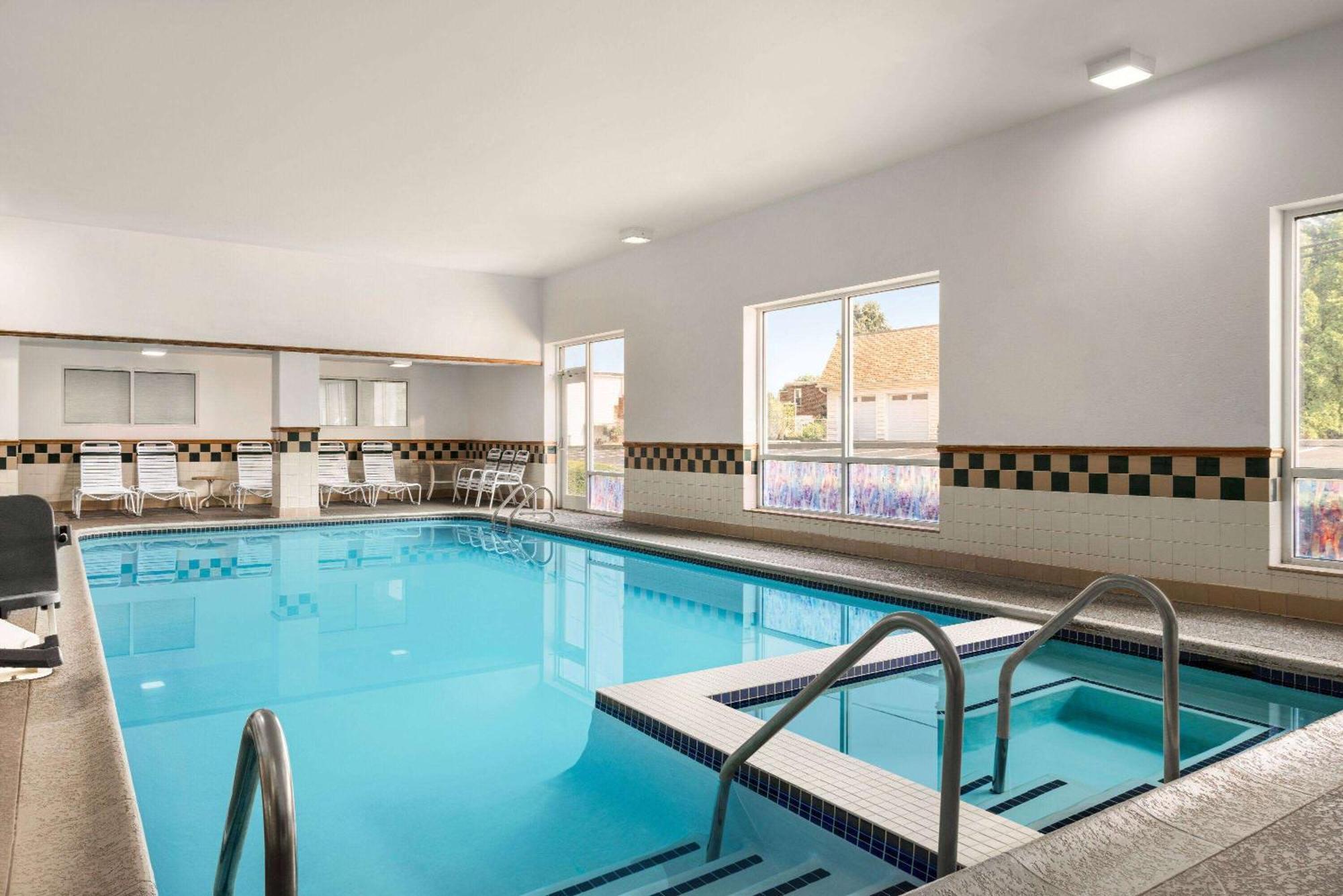Days Inn By Wyndham Hershey Exterior foto